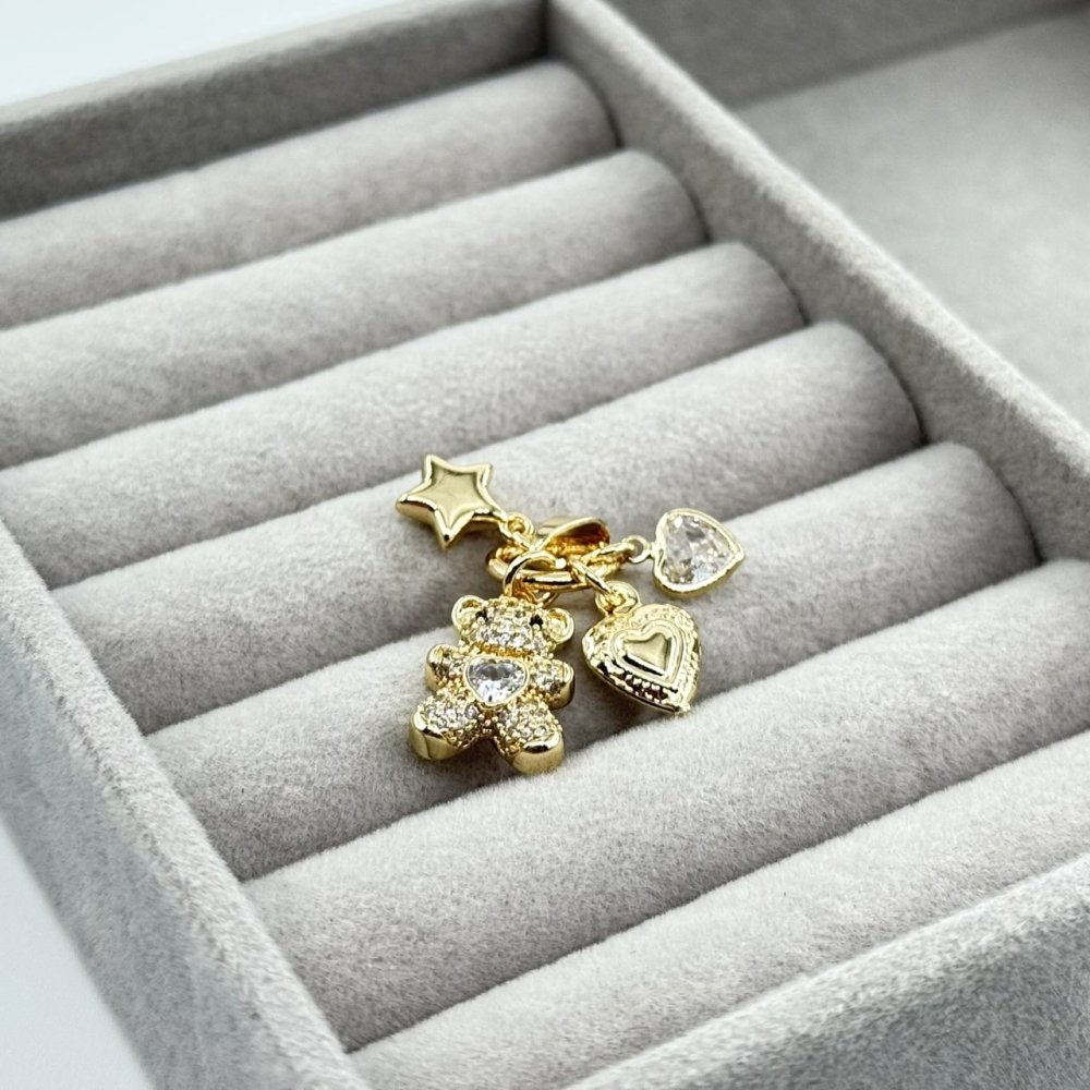 Pandantiv placat aur 18k charmuri Pandantiv placat aur 18k charmuri