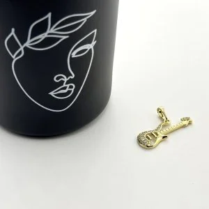 Pandantiv placat aur 18k chitara
