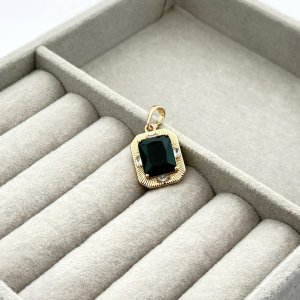 Pandantiv placat aur 18k cristal verde