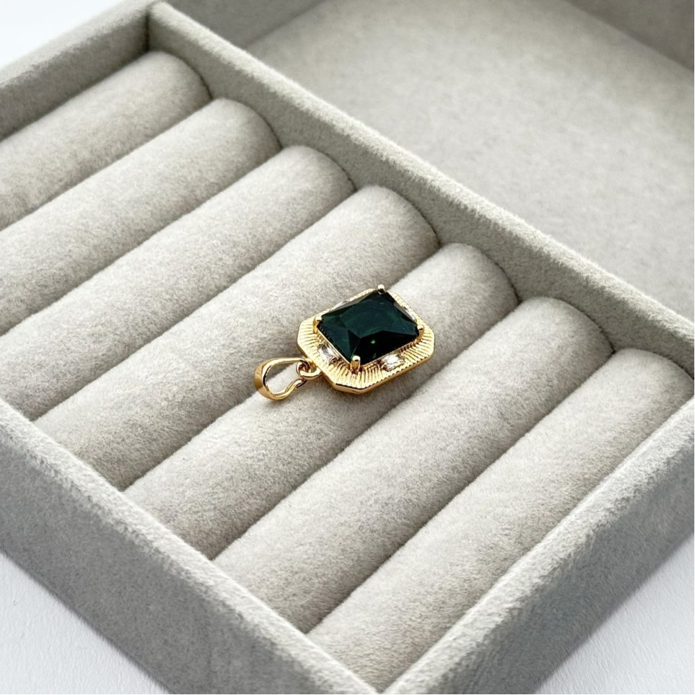 Pandantiv placat aur 18k cristal verde