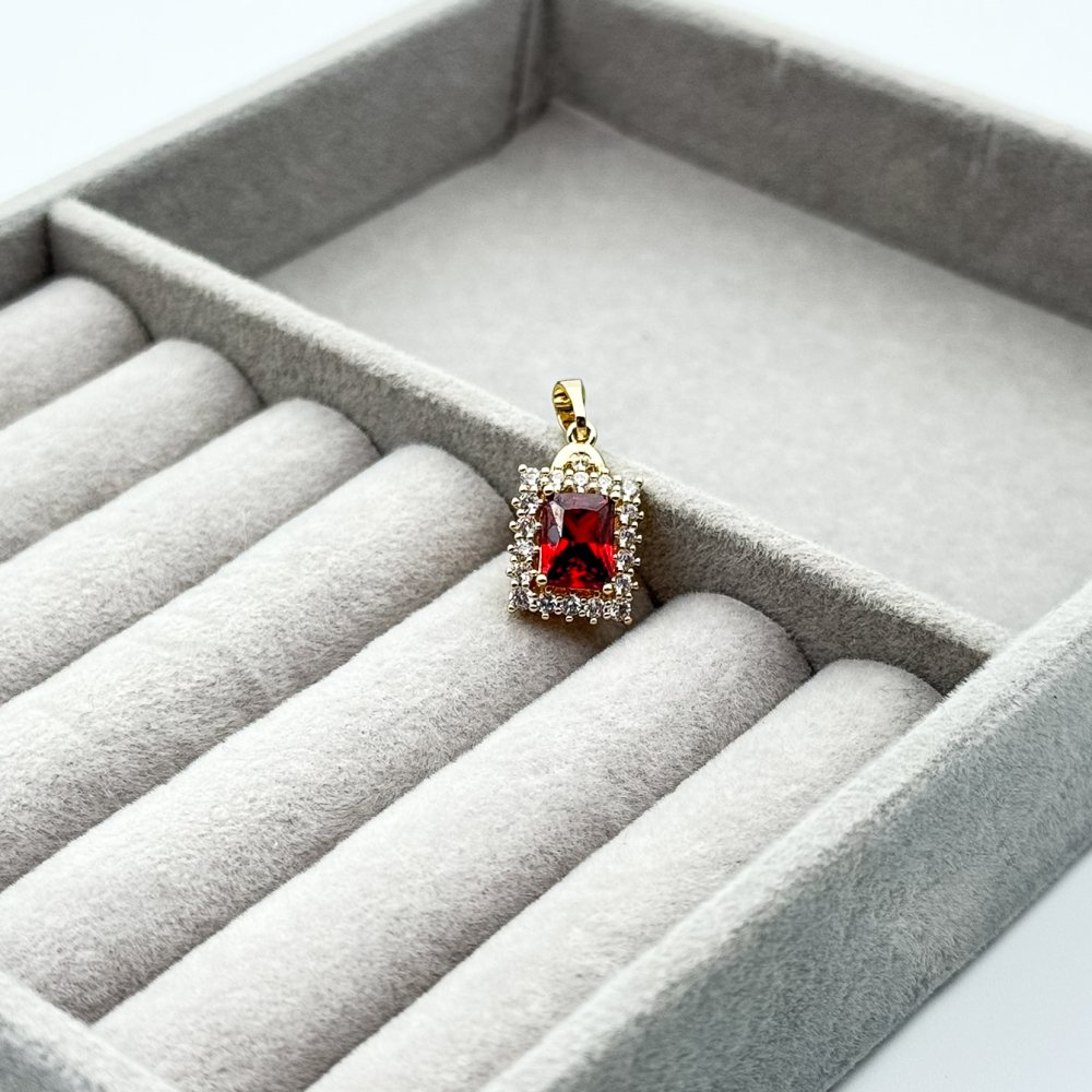 Pandantiv placat aur 18k cristal zirconia rosu Pandantiv placat aur 18k cristal zirconia rosu