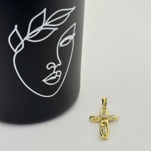 Pandantiv placat aur 18k cruciulita