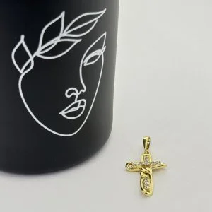 Pandantiv placat aur 18k cruciulita