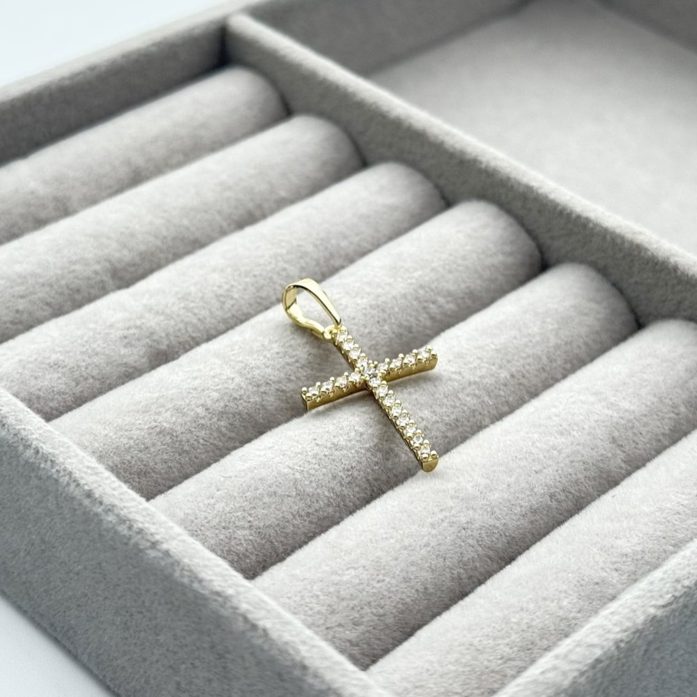 Pandantiv placat aur 18k cruciulita Pandantiv placat aur 18k cruciulita