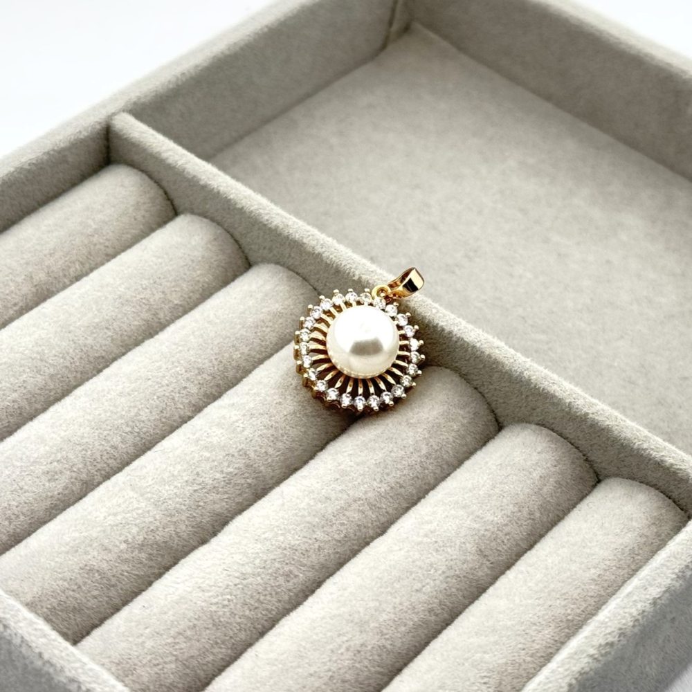 Pandantiv placat aur 18k elegant