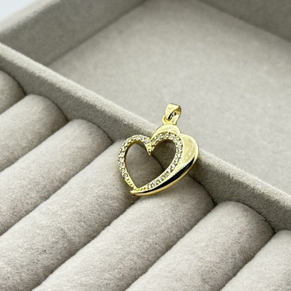 Pandantiv placat aur 18k inima Pandantiv placat aur 18k inima
