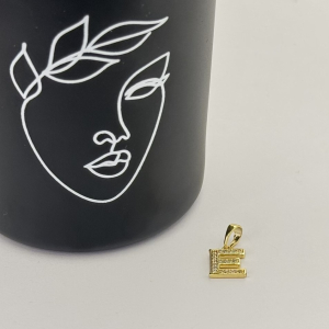 Pandantiv placat aur 18k initiala