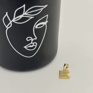 Pandantiv placat aur 18k initiala