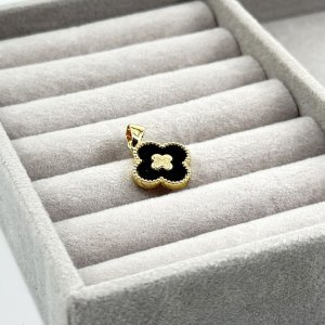 Pandantiv placat aur 18k modern
