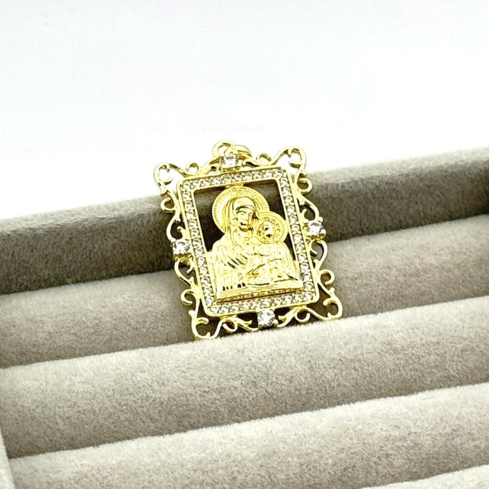 Pandantiv placat aur 18k Pandantiv placat aur 18k