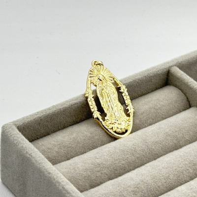 Pandantiv placat aur 18k