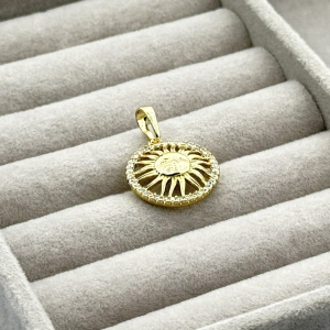 Pandantiv placat aur 18k 