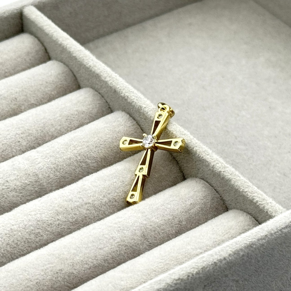 Pandantiv placat aur 18k