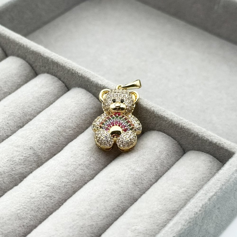 Pandantiv placat aur 18k ursulet colorat