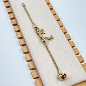 Bratara placata aur 18k charmuri dragute Bratara placata aur 18k charmuri dragute