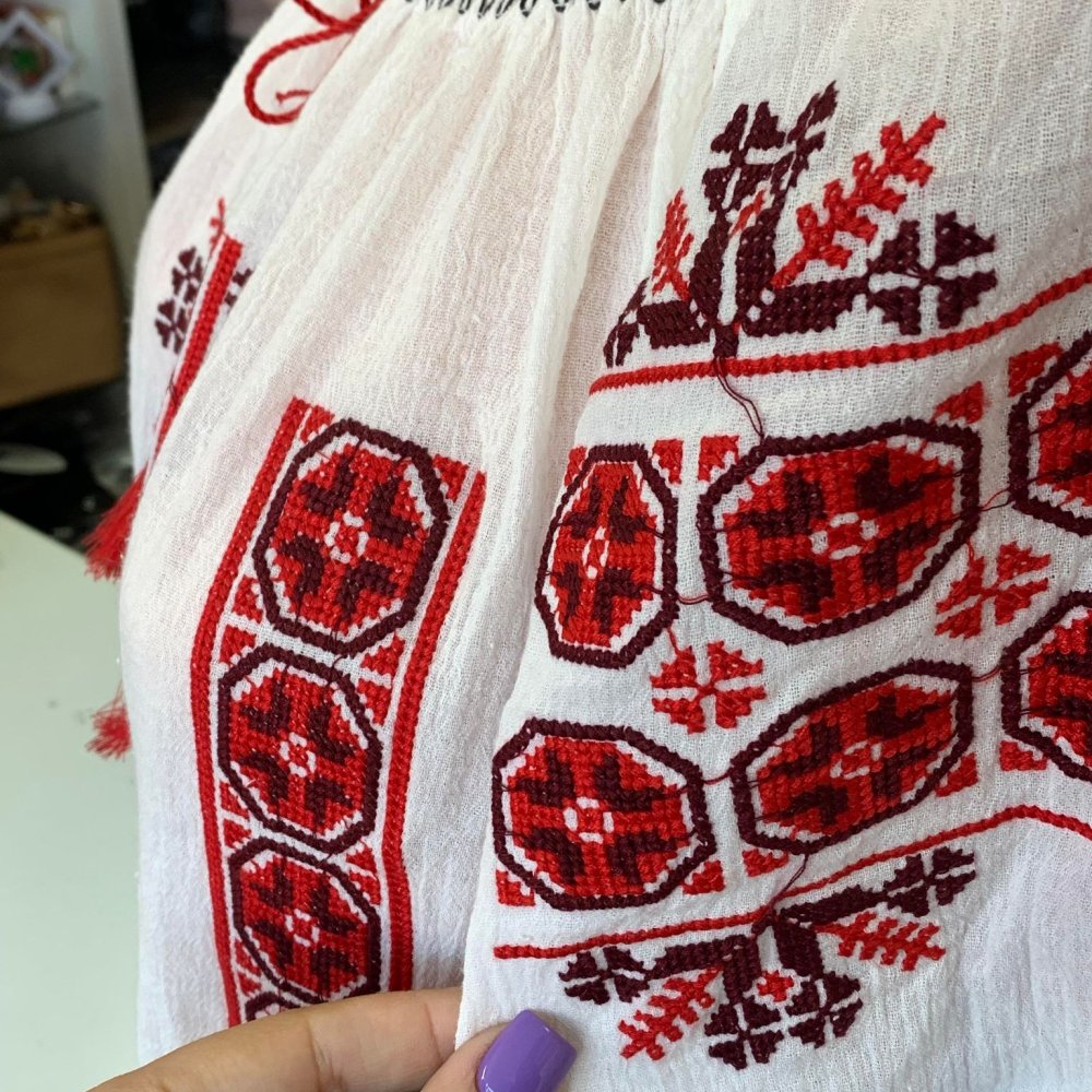 Ie traditionala panza topita Romania