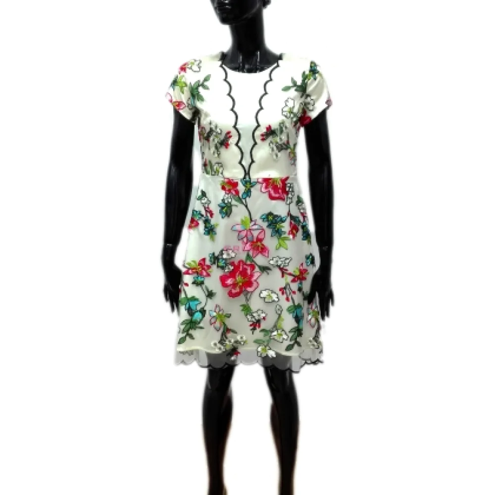 Rochie scurta eleganta Rochie scurta eleganta