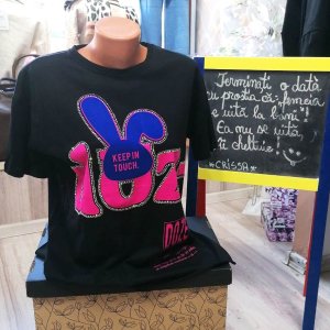Tricou negru dama cu model stralucitor